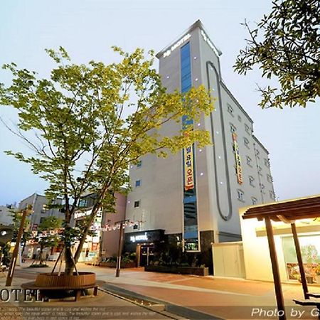Yeosu Mj Motel Luaran gambar