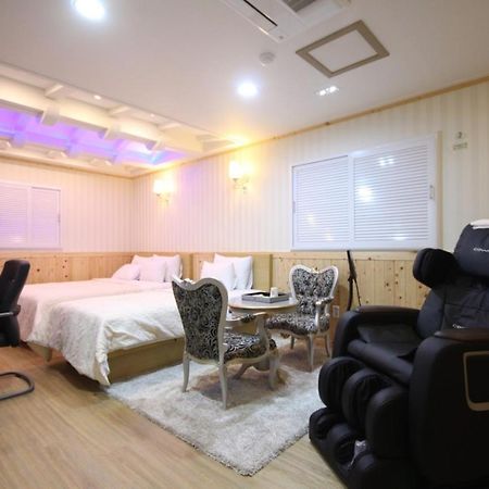 Yeosu Mj Motel Luaran gambar
