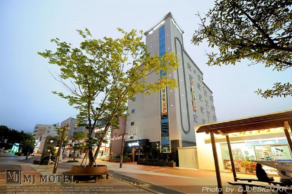 Yeosu Mj Motel Luaran gambar