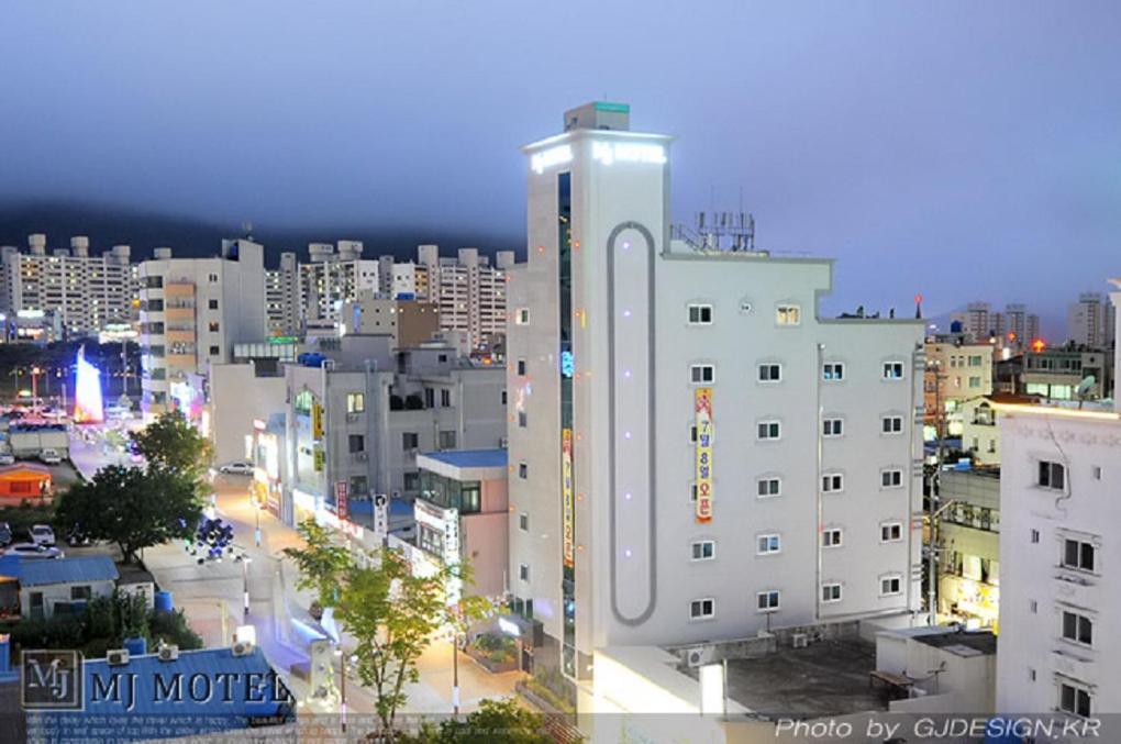 Yeosu Mj Motel Luaran gambar