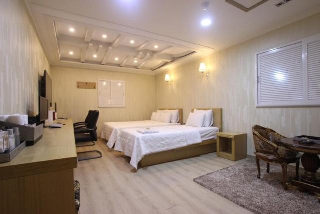 Yeosu Mj Motel Luaran gambar
